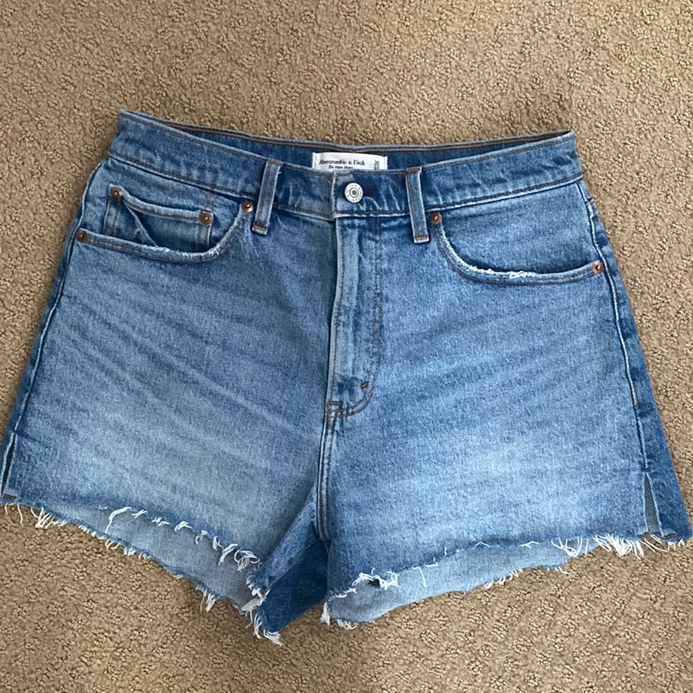 Abercrombie & Fitch Denim Mom Shorts